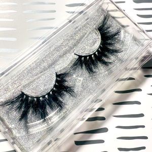 Dramatic Eyelashes | Mink Eyelashes | Lashes | Extra Curly Lashes